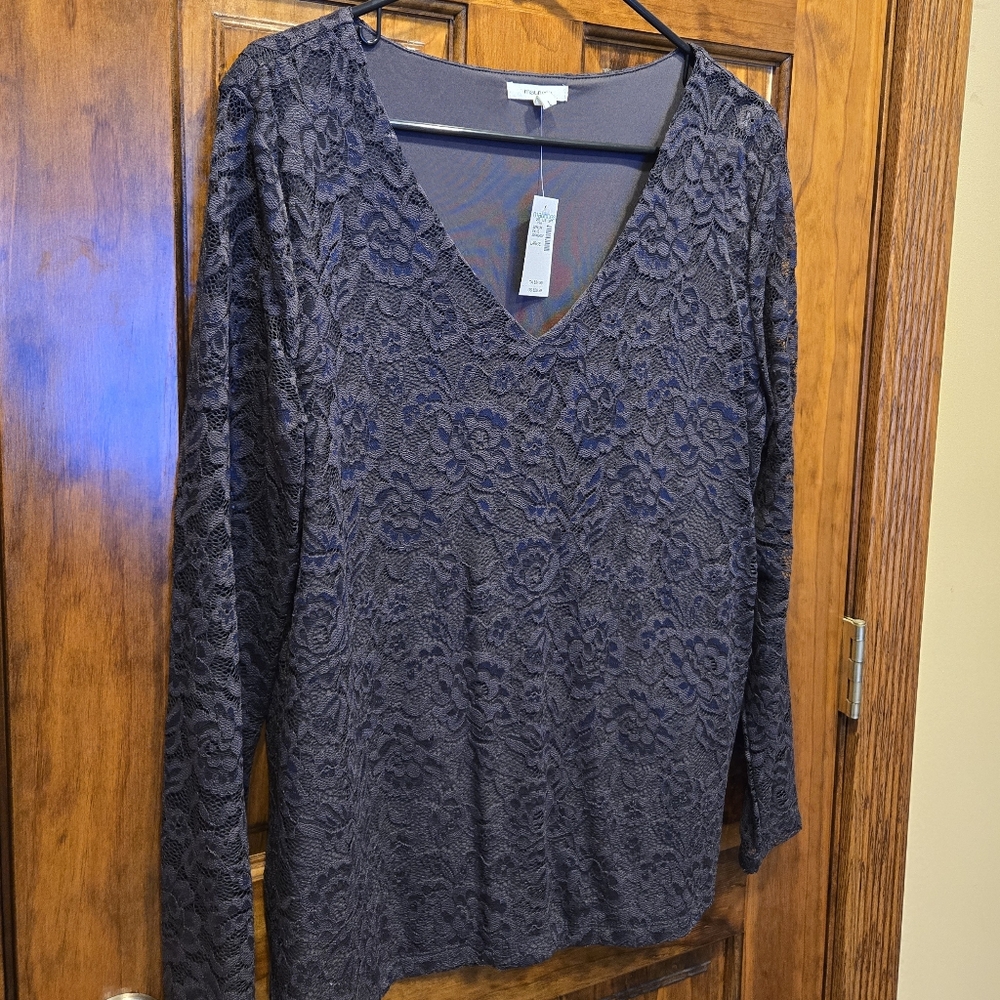 Maurices Floral Lace V-Neck Blouse NWT Large